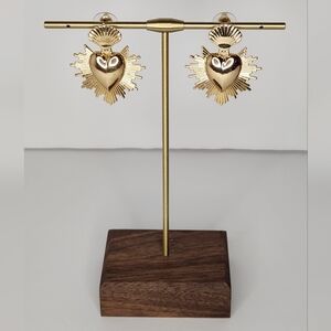 GOLD BEAMING HEART EARRINGS